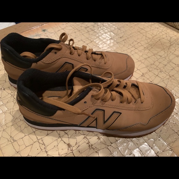 New Balance - Picture 3 of 5